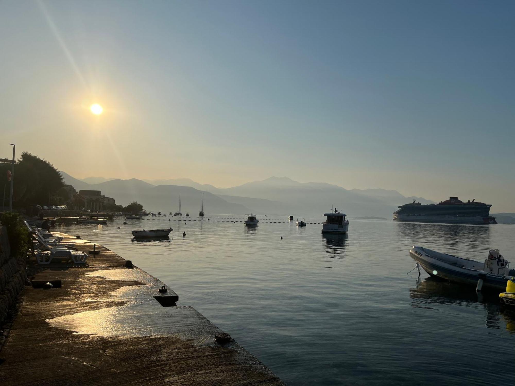 Apartment Dunja Herceg Novi Bagian luar foto